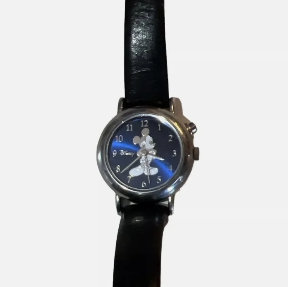 Elegant Blue Dial Smartwatch with Gold-Toned Case and Leather Strap